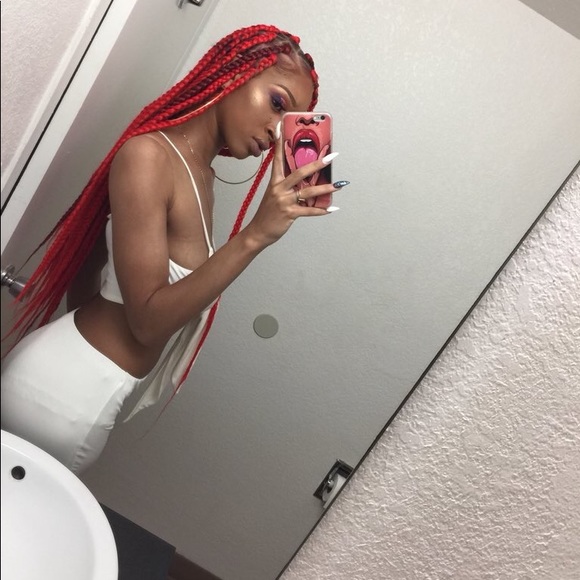 jada_hughes
